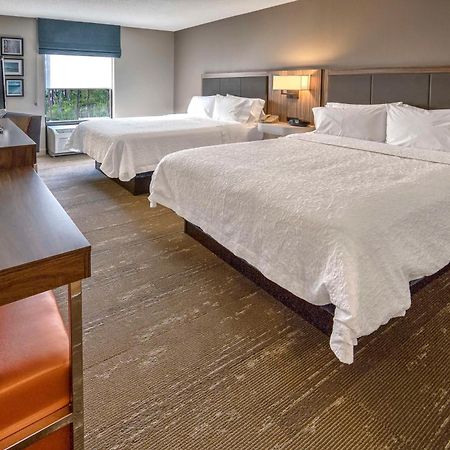 Hampton Inn & Suites Fort Myers Естеро Екстер'єр фото