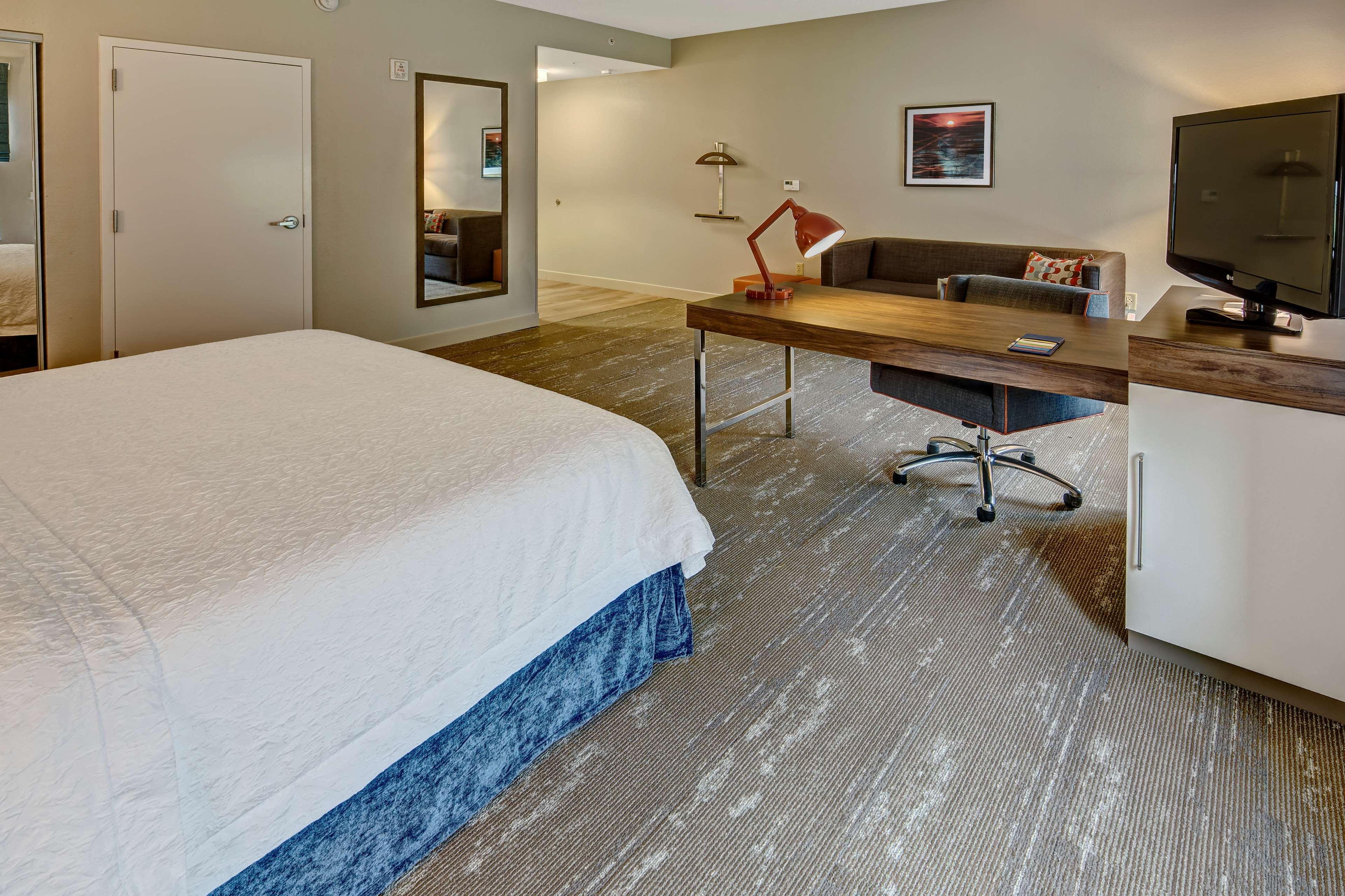 Hampton Inn & Suites Fort Myers Естеро Екстер'єр фото