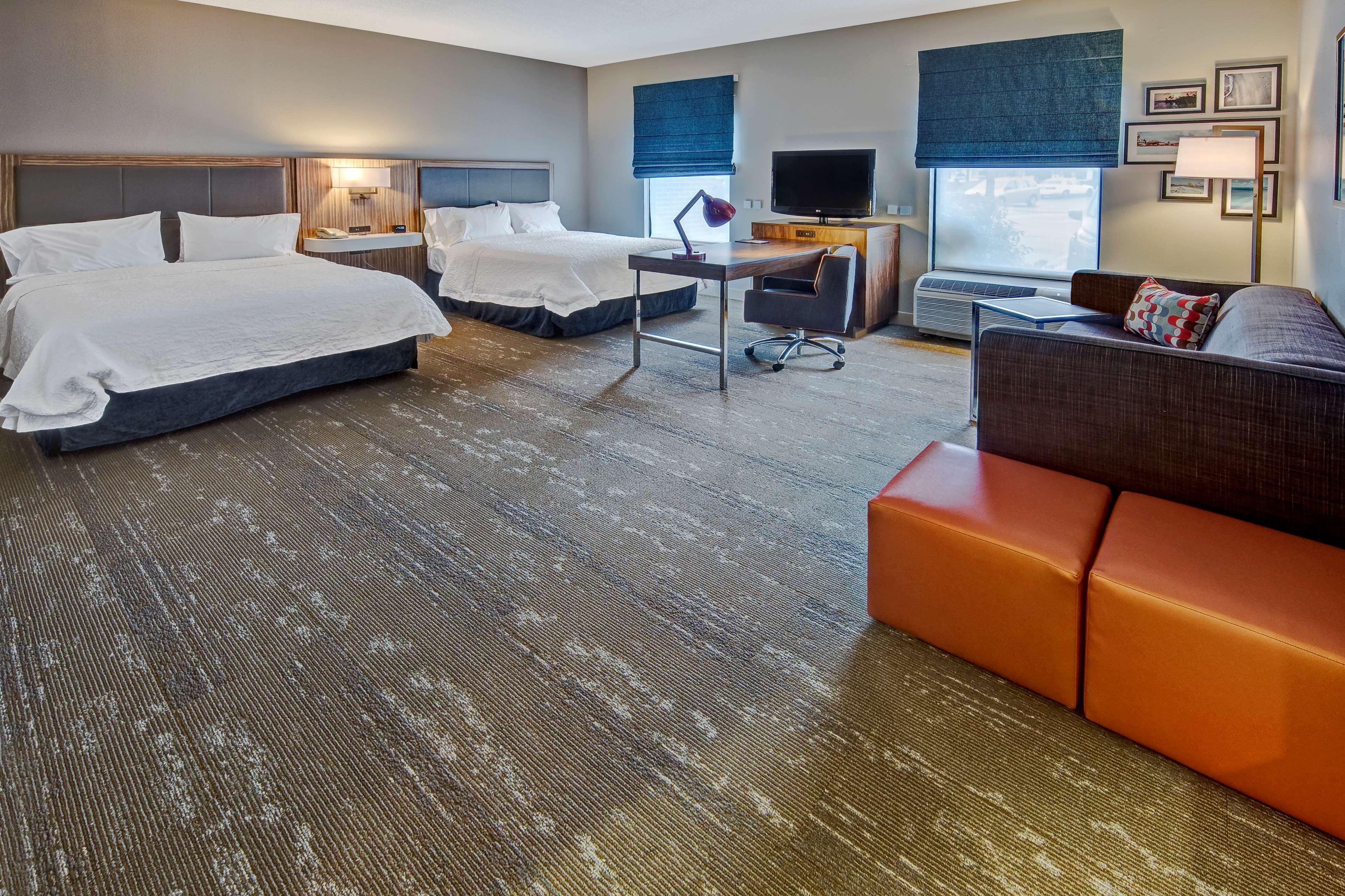 Hampton Inn & Suites Fort Myers Естеро Екстер'єр фото