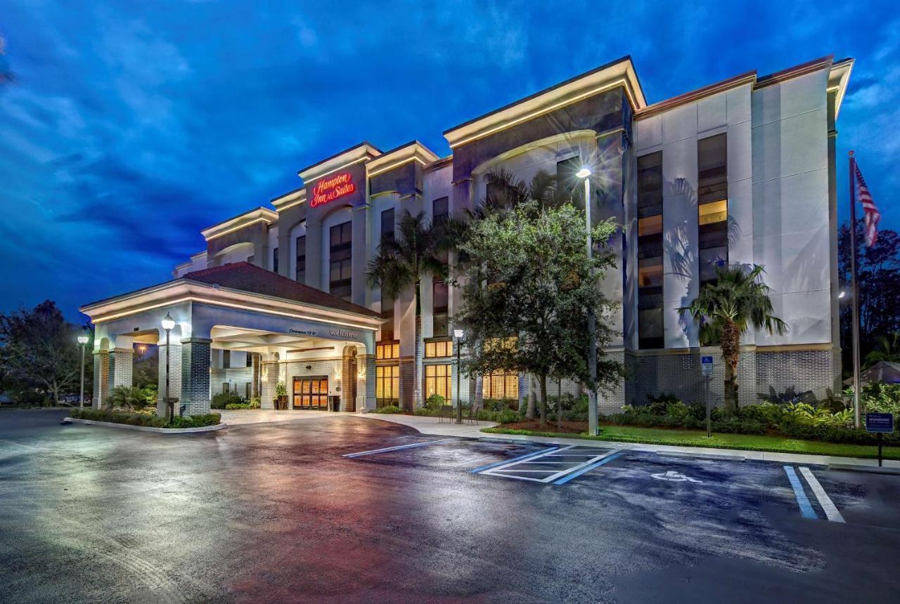 Hampton Inn & Suites Fort Myers Естеро Екстер'єр фото