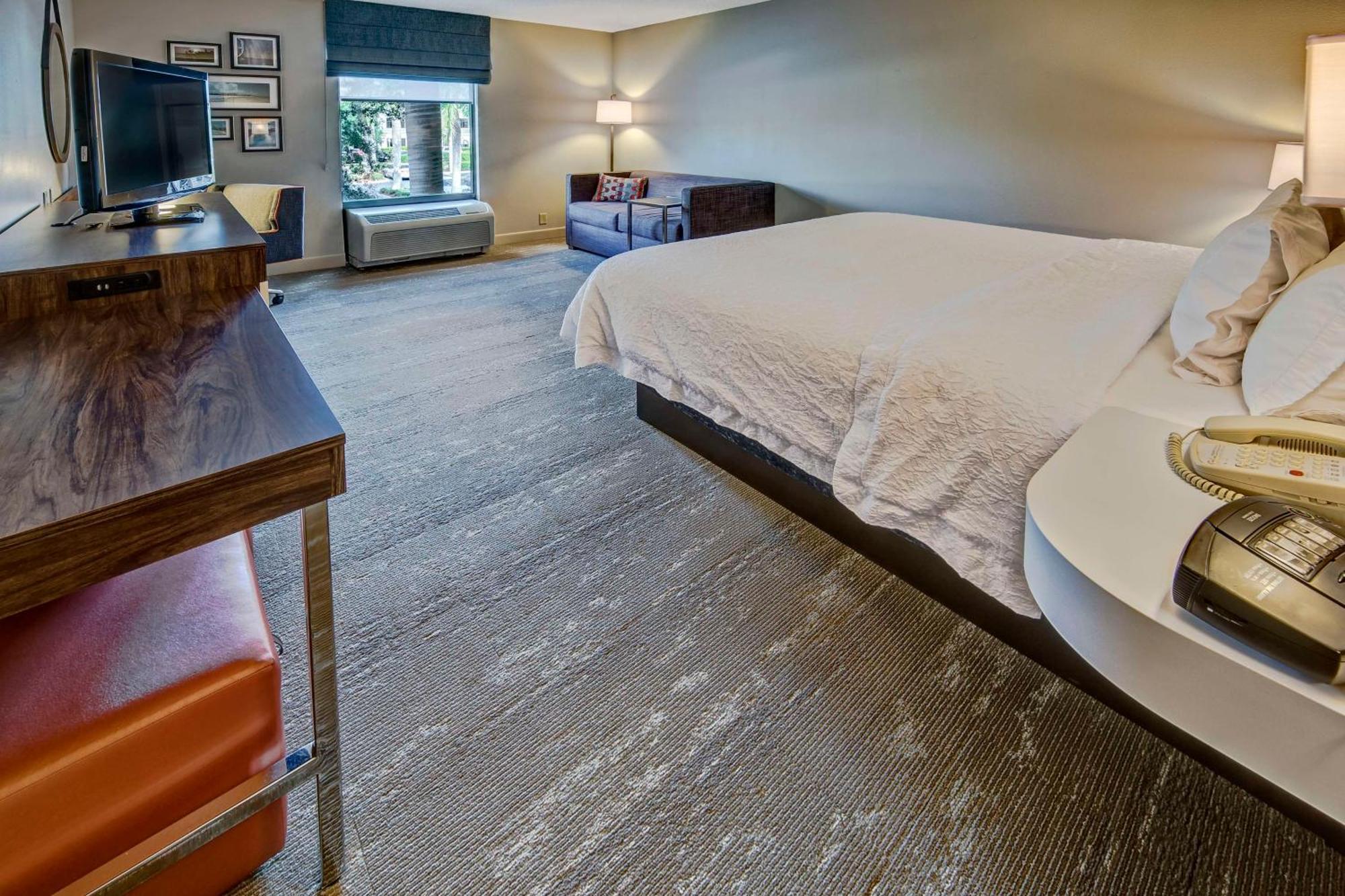 Hampton Inn & Suites Fort Myers Естеро Екстер'єр фото