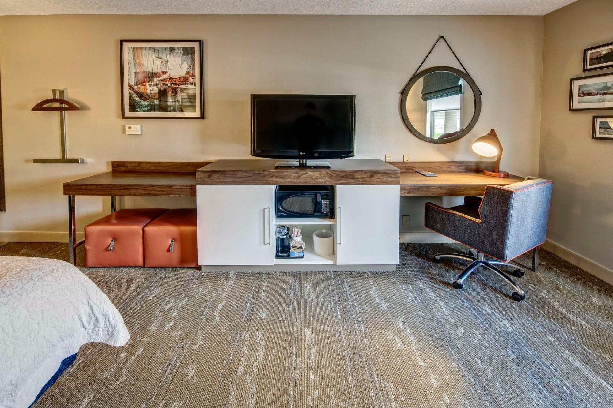 Hampton Inn & Suites Fort Myers Естеро Екстер'єр фото