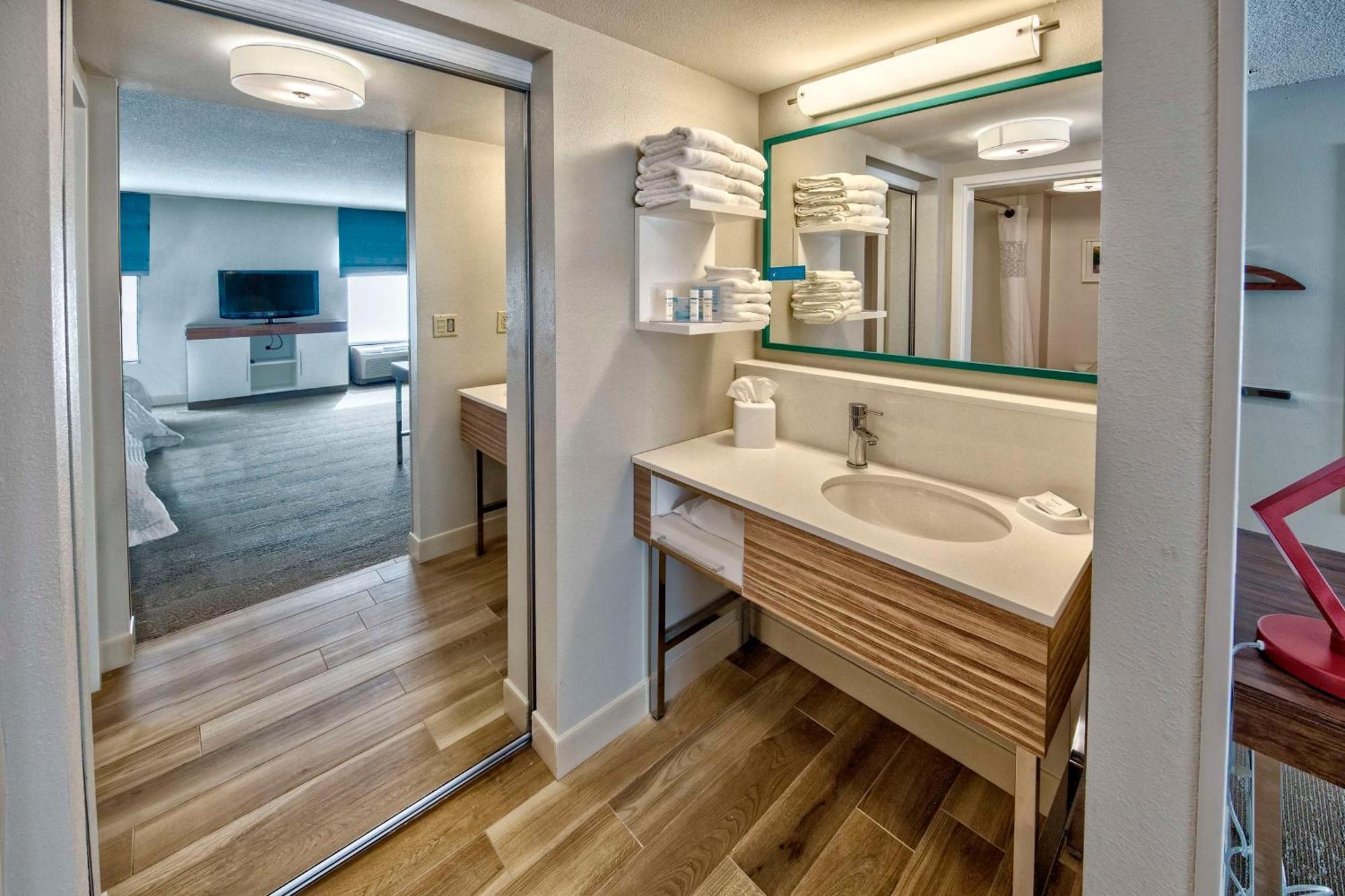 Hampton Inn & Suites Fort Myers Естеро Екстер'єр фото