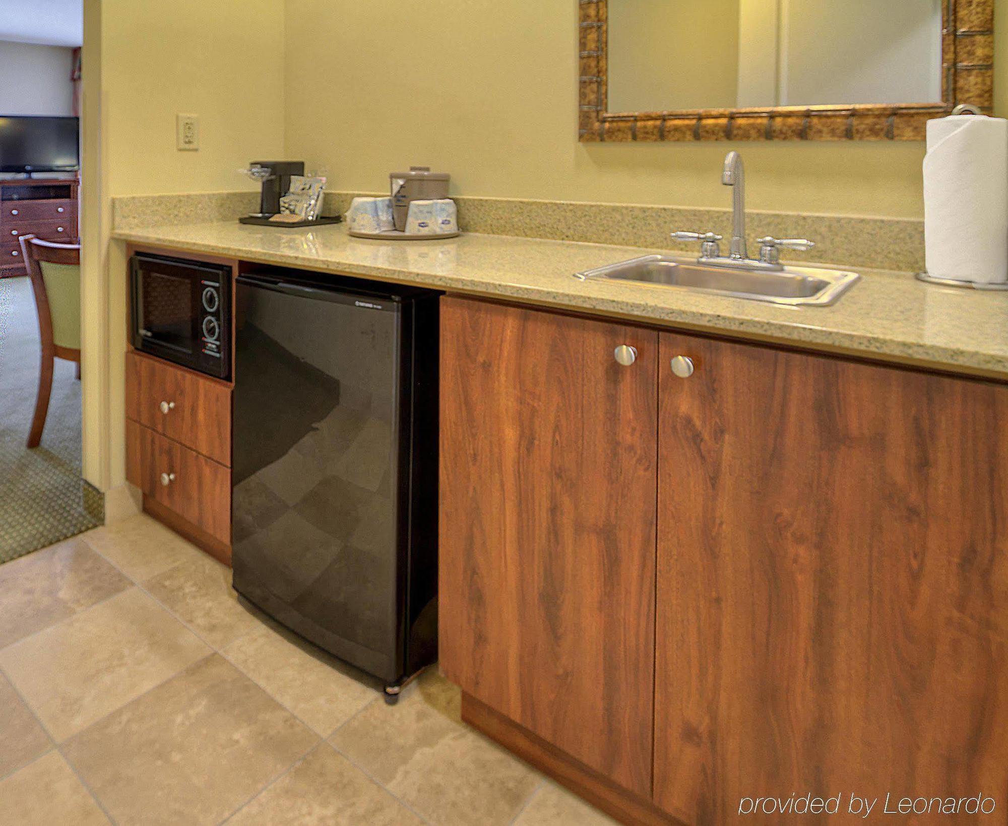 Hampton Inn & Suites Fort Myers Естеро Екстер'єр фото